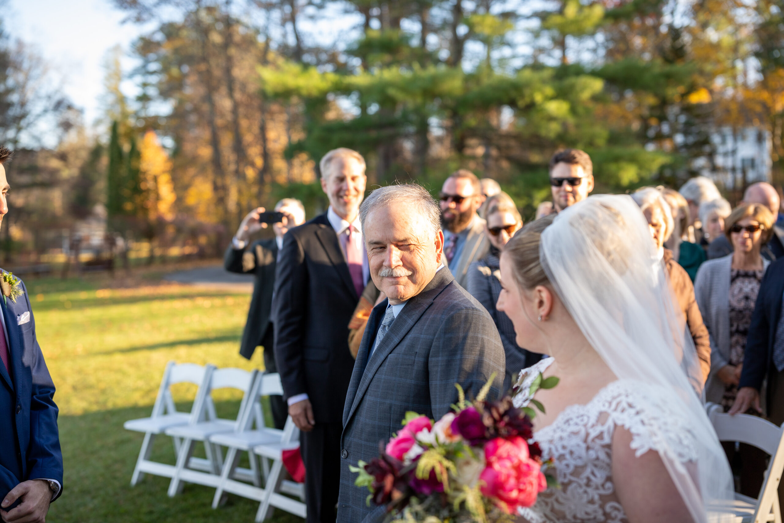 Capturing emotions between the father and the bride