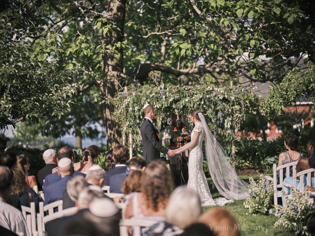 A Jewish wedding at the Lion Rock Farm