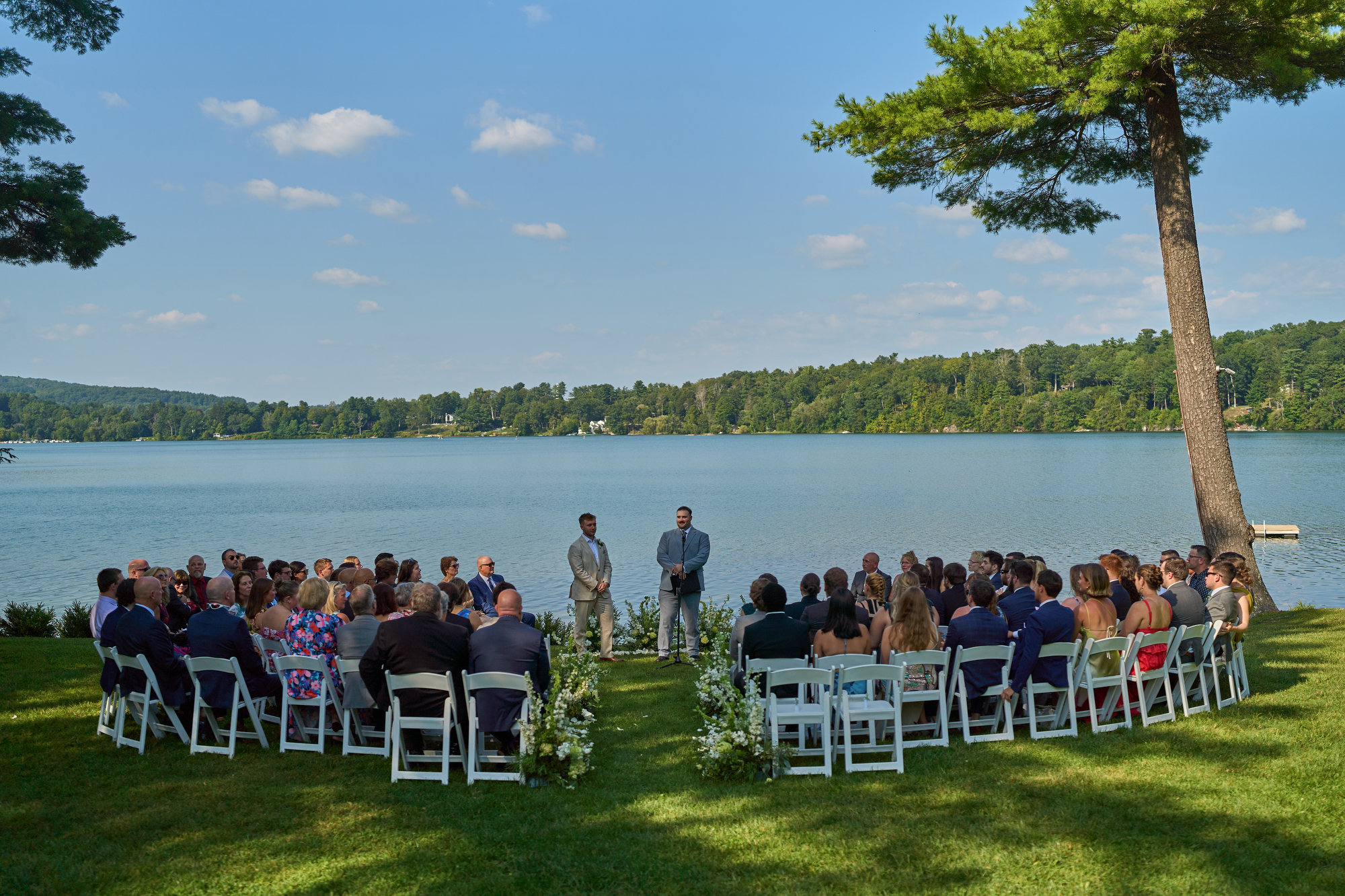 A Romantic Summer Wedding at the Interlaken Inn