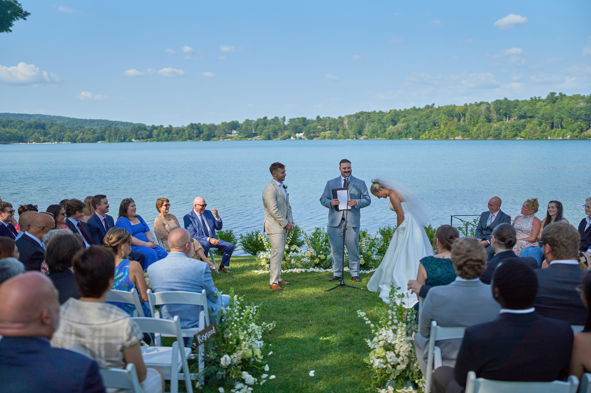 A Romantic Summer Wedding at the Interlaken Inn