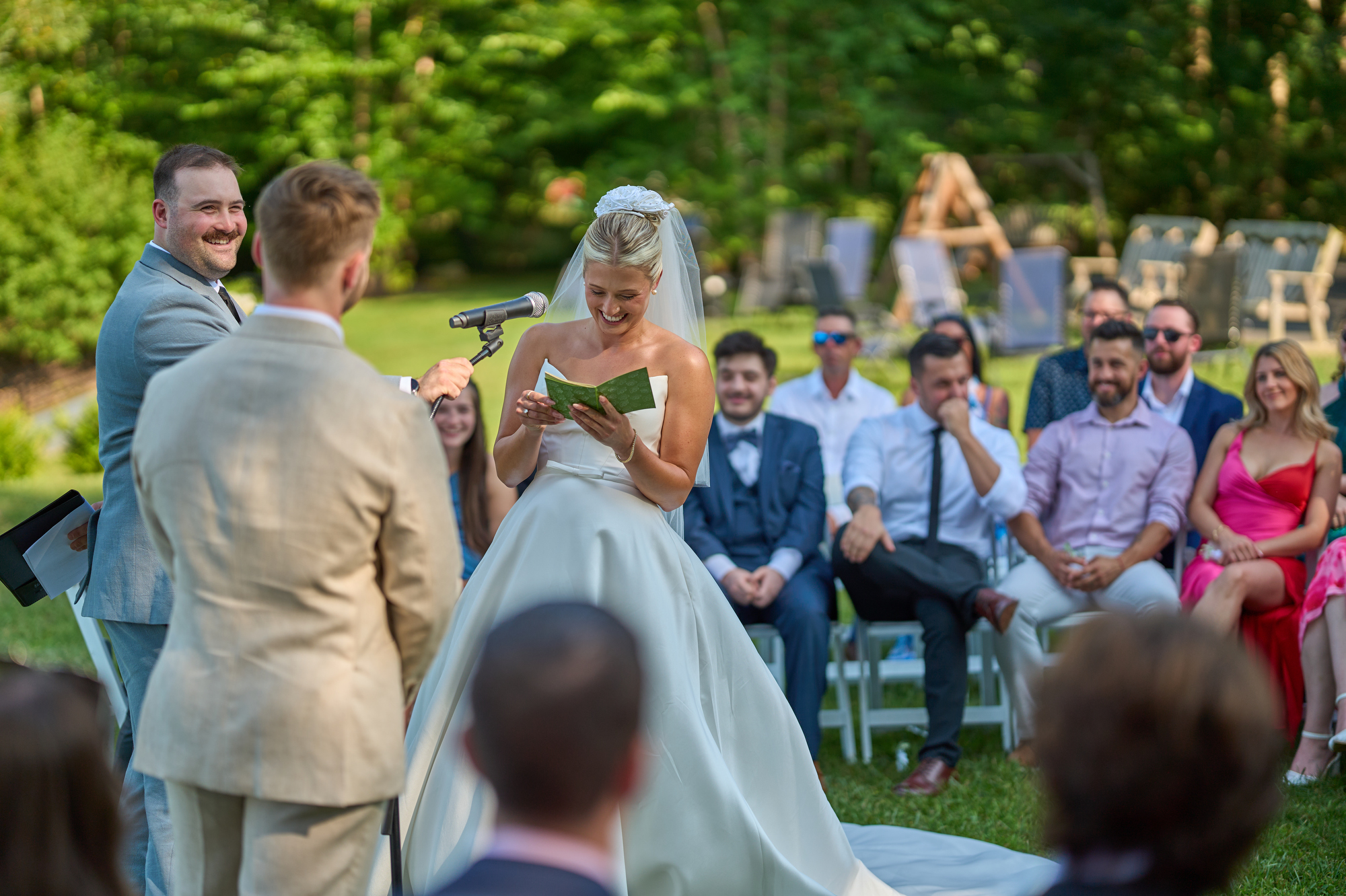 A Romantic Summer Wedding at the Interlaken Inn